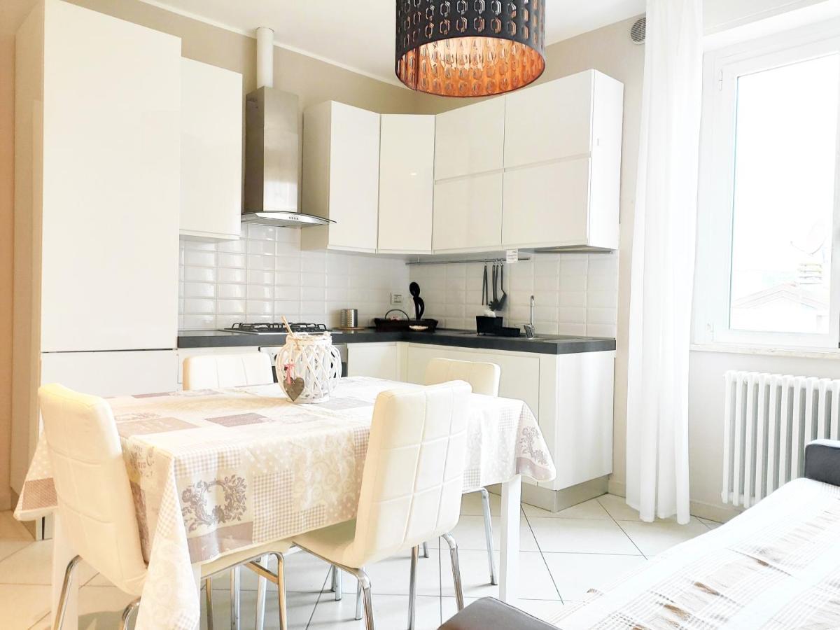 רימיני Mamma Casa Marina Center Apartments מראה חיצוני תמונה
