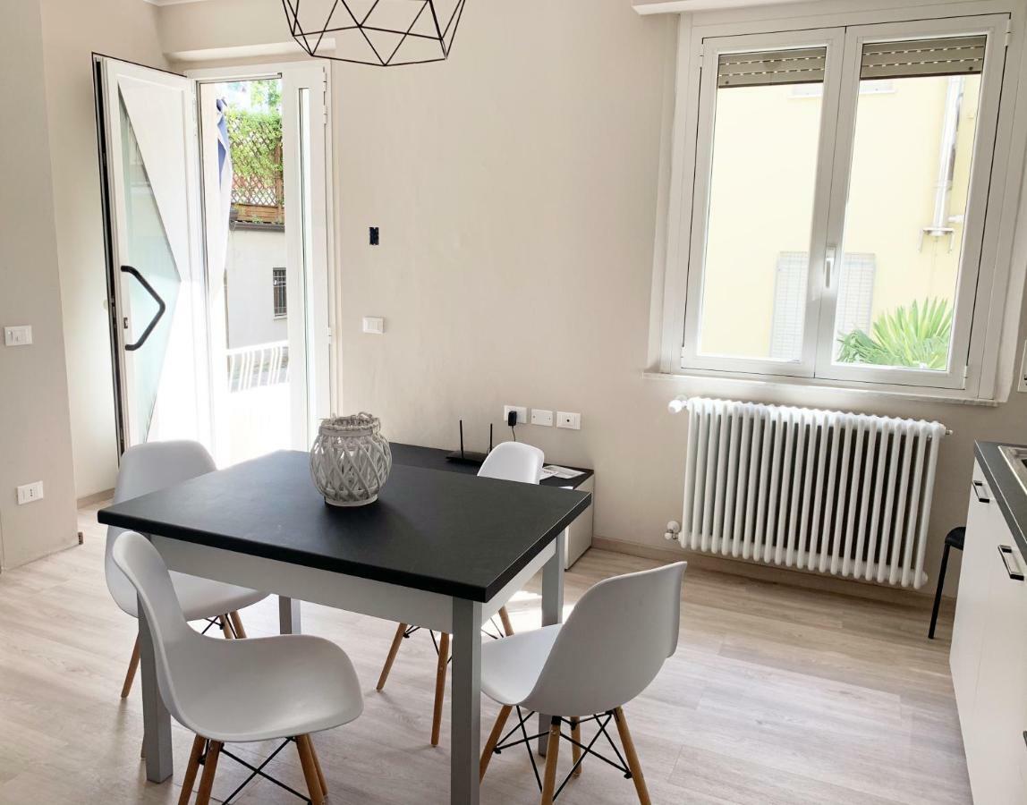 רימיני Mamma Casa Marina Center Apartments מראה חיצוני תמונה
